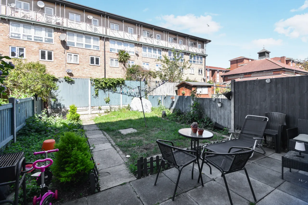 Tiptree Crescent, Ilford, IG5, photo 14