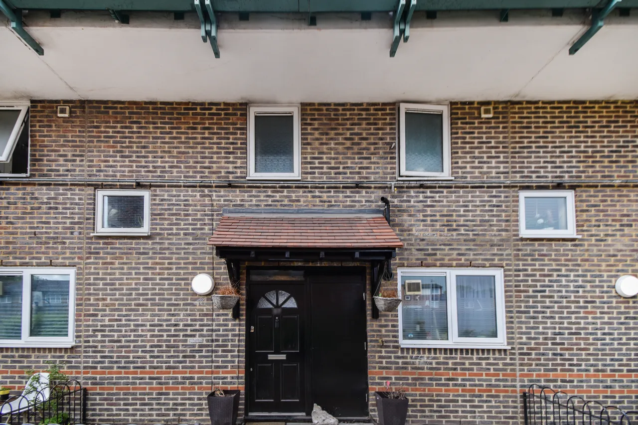 Tiptree Crescent, Ilford, IG5, photo 17