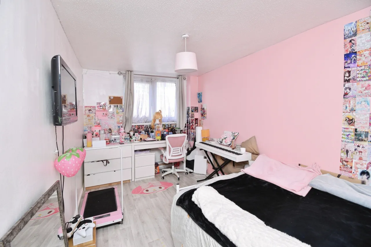 Tiptree Crescent, Ilford, IG5, photo 9