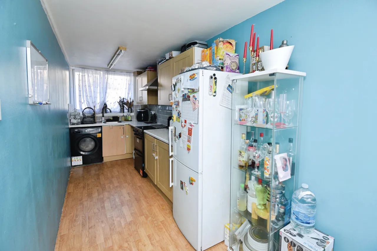 Tiptree Crescent, Ilford, IG5, photo 6