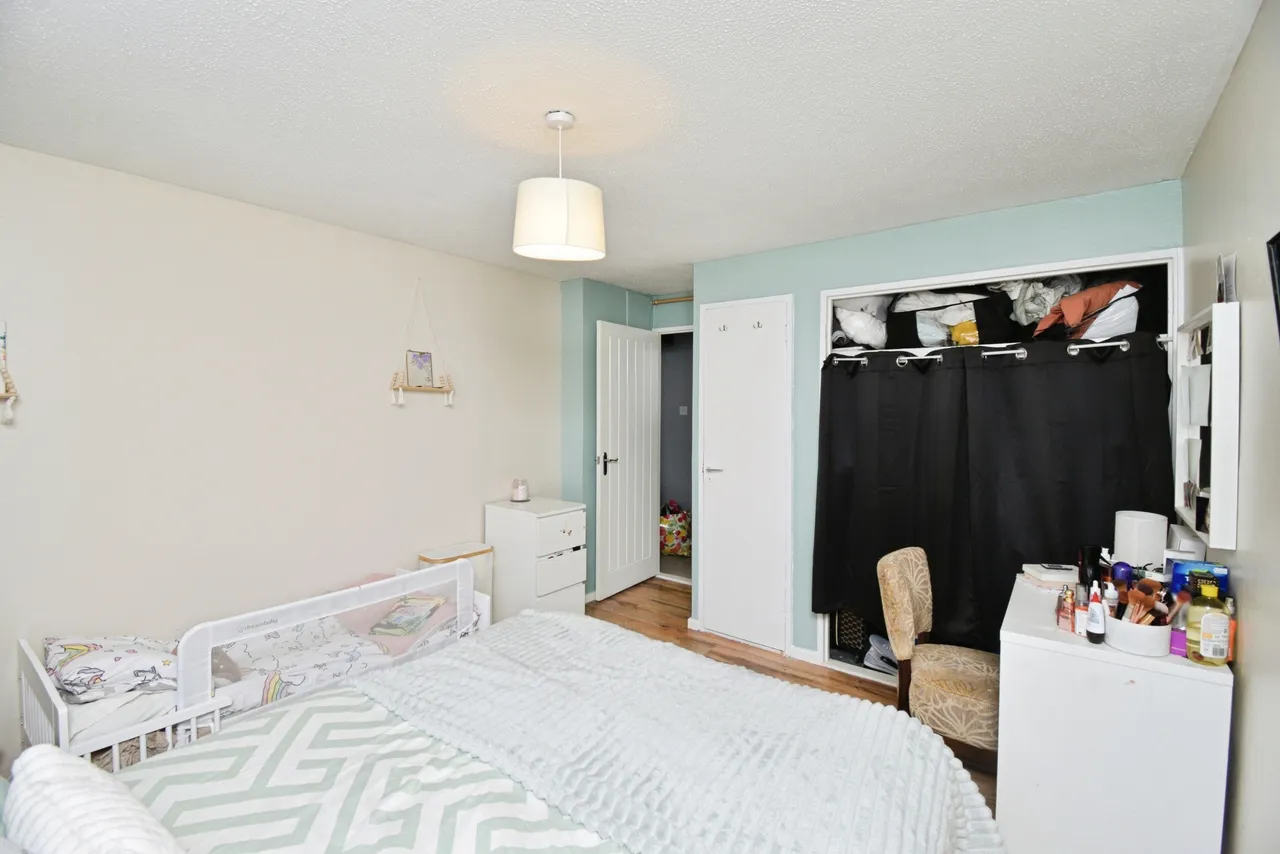 Tiptree Crescent, Ilford, IG5, photo 10