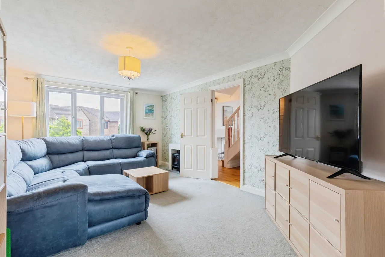 Charnwood Close, Daventry, photo 3