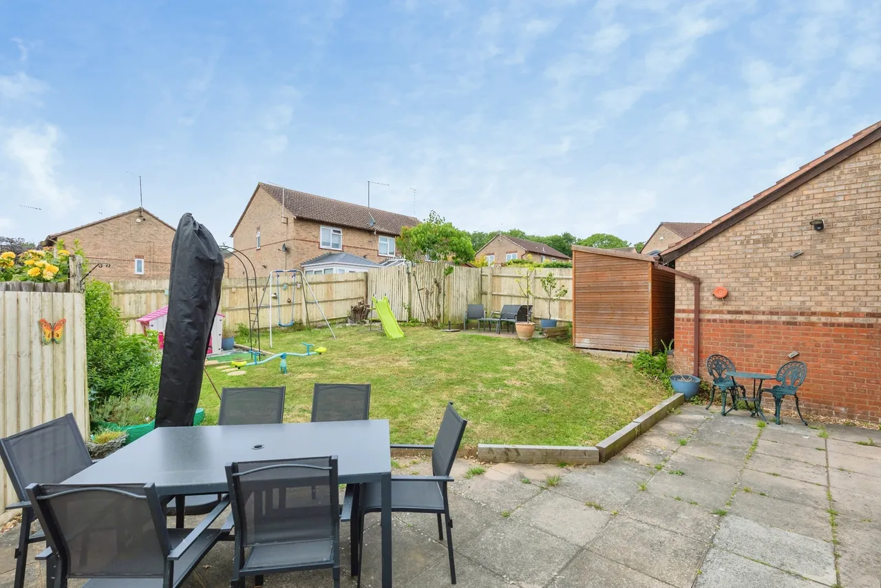 Charnwood Close, Daventry, photo 6