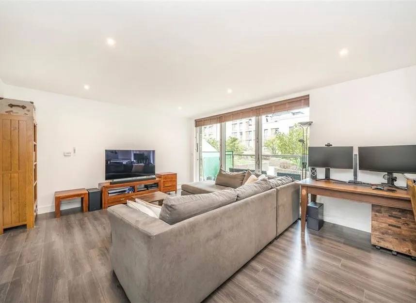 Handley Drive, Kidbrooke, SE3, photo 6
