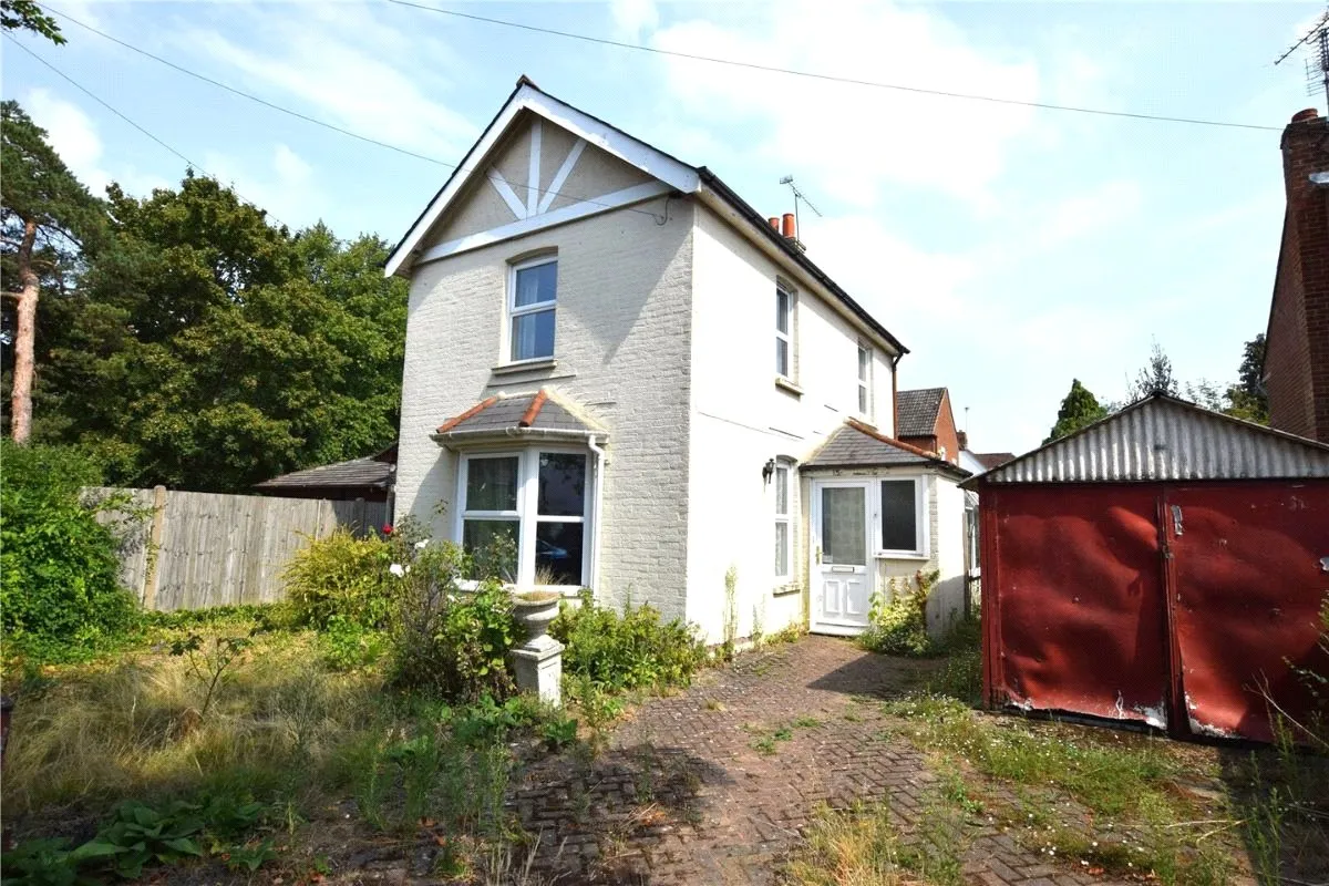 2 bed house for sale — Oxford Road, Farnborough, Hampshire, GU14 6QT