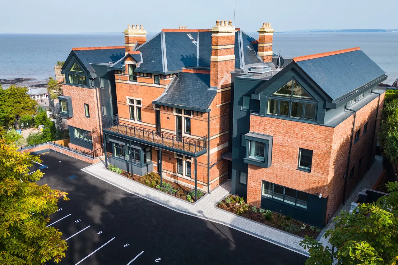 2 bed flat for sale, Db
