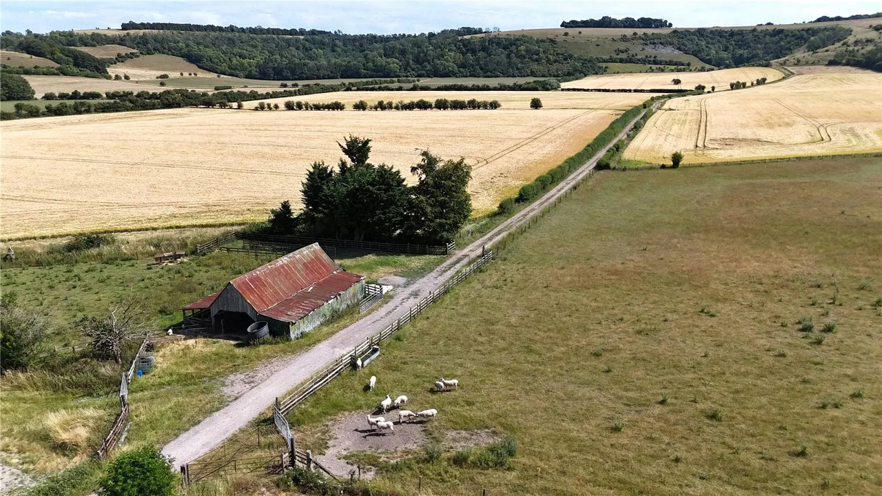 Lot 1 Land At West End Farm, West End, Ebbesbourne Wake, Wiltshire, SP5 5JX, photo 5