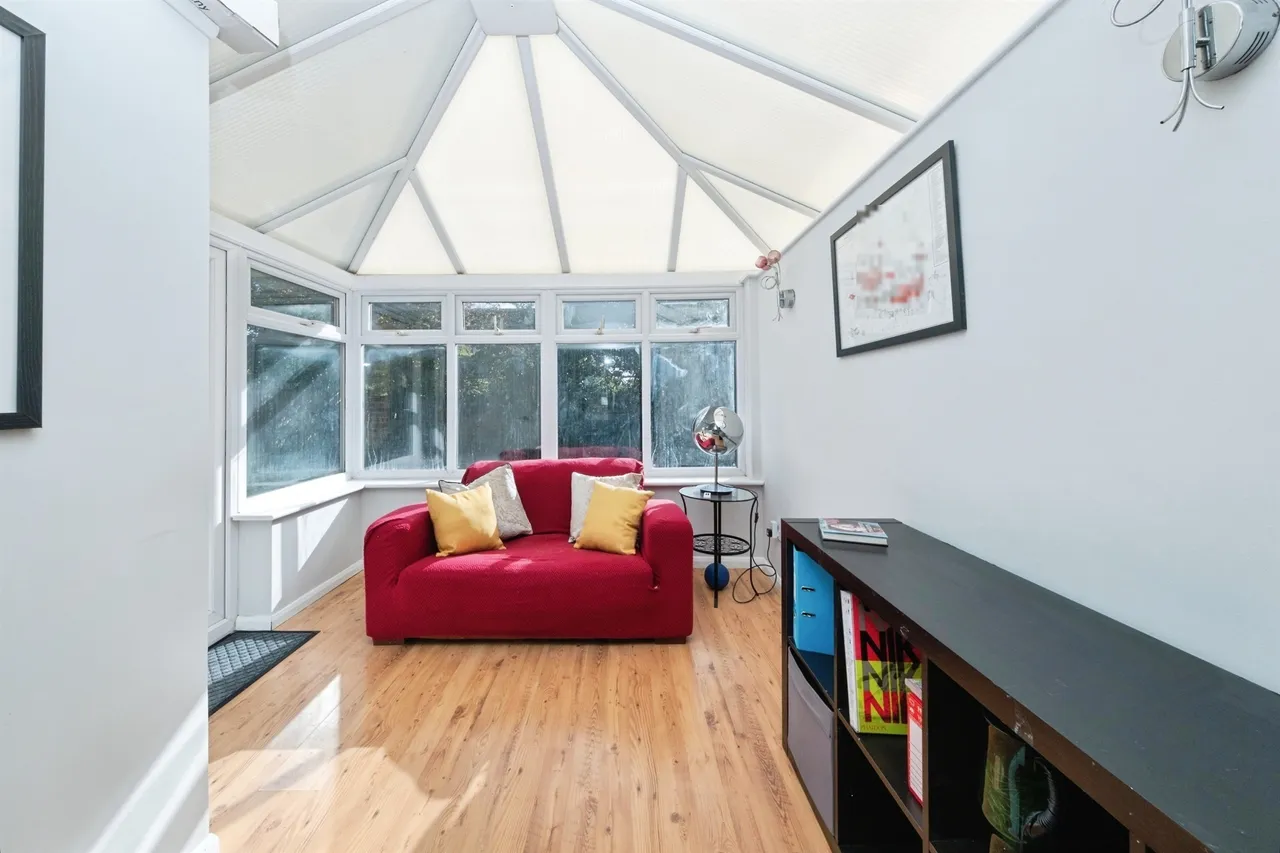 Pavillons Way, Brackley, NN13, photo 7