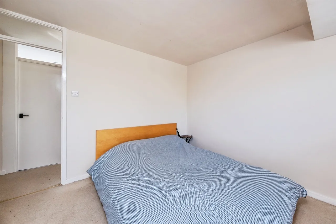 Pavillons Way, Brackley, NN13, photo 9