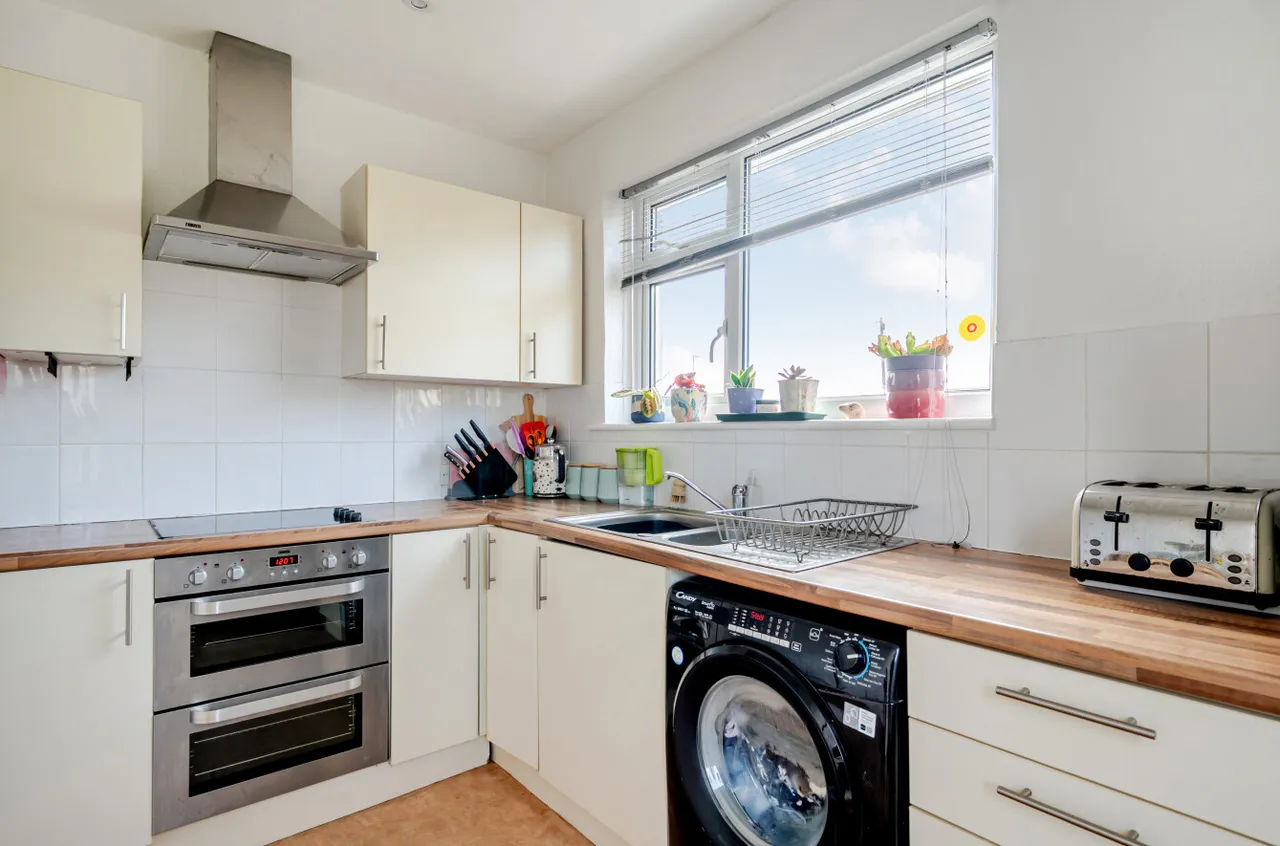 Western Close, Lancing, BN15, photo 5