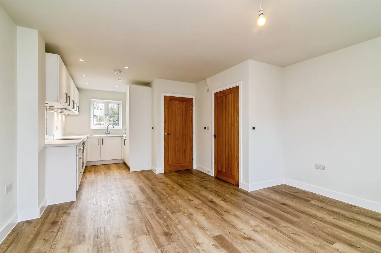 Coventry Lane, Bramcote, Nottingham, photo 5
