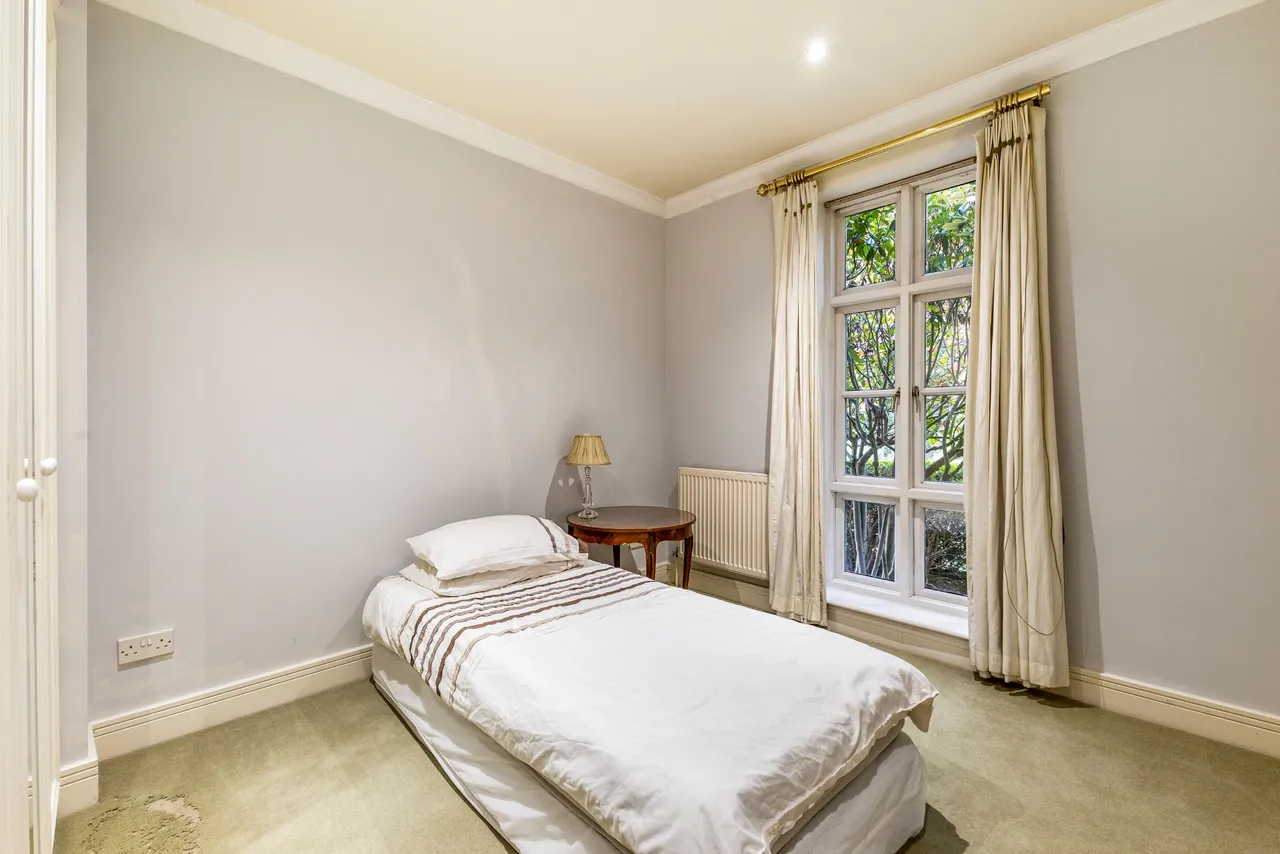 Virginia Water, Surrey, GU25 4ST, photo 15