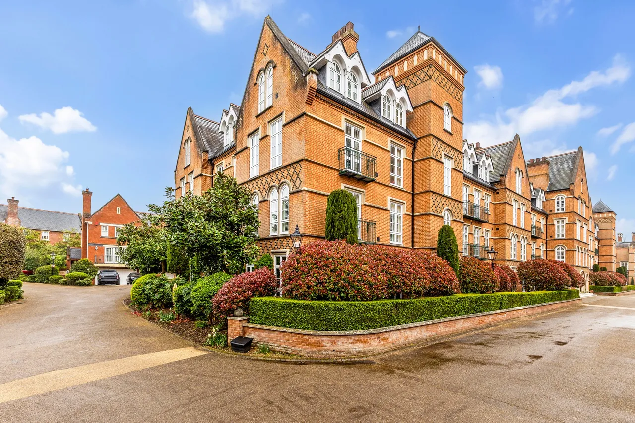 Virginia Water, Surrey, GU25 4ST, photo 2
