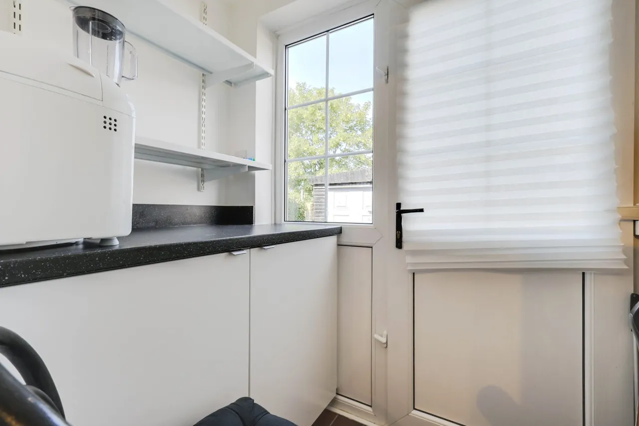 Clover Court, Calverley, LS28, photo 8