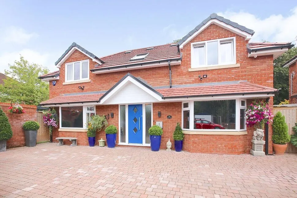 Sandhurst Road, Mile End, Cheshire, SK2, photo 11
