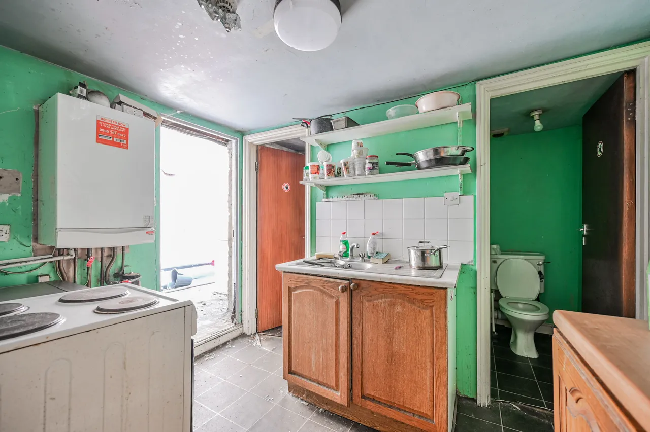 216 High Road, London, photo 8