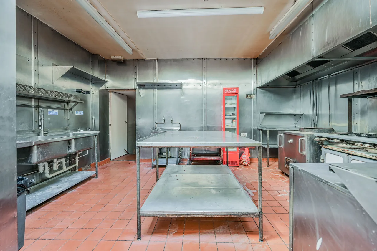 216 High Road, London, photo 5