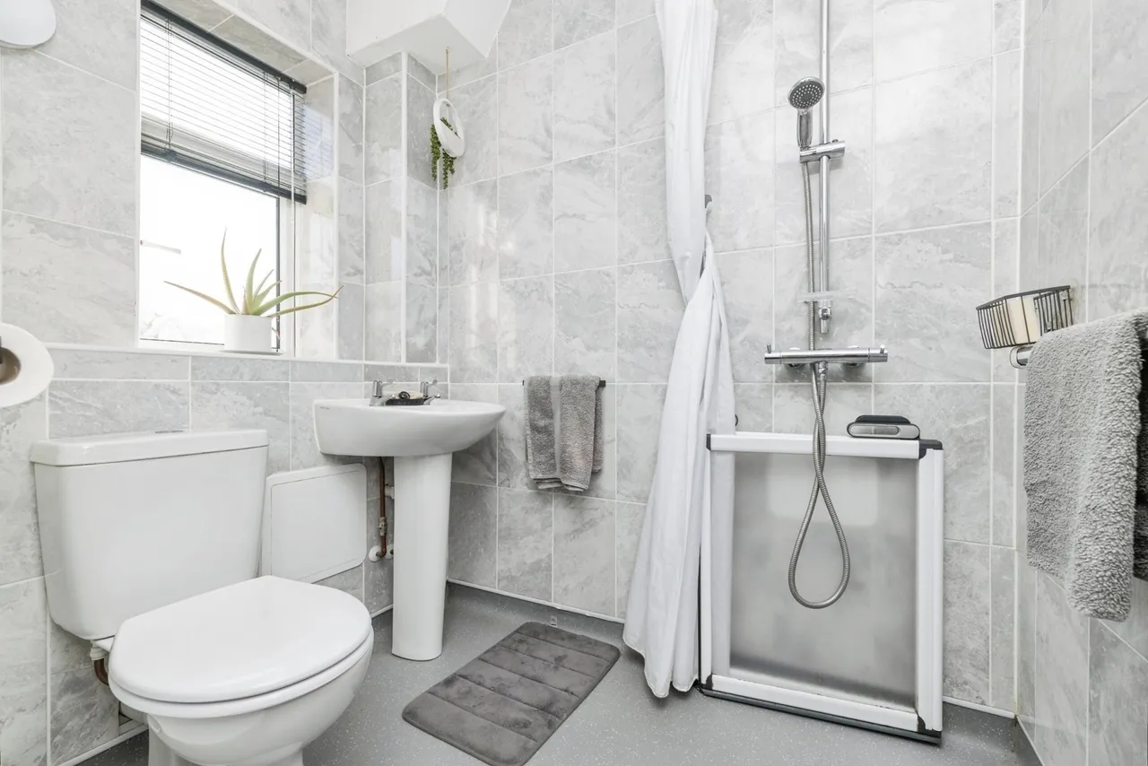 Woodland Crescent, Kelloe, Durham, DH6, photo 14