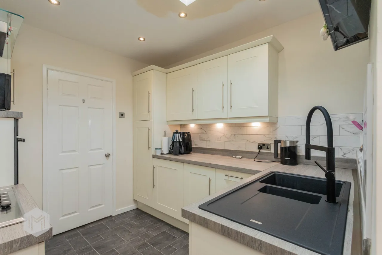 Caldwell Close, Astley, Tyldesley, Manchester, M29 7FN, photo 3