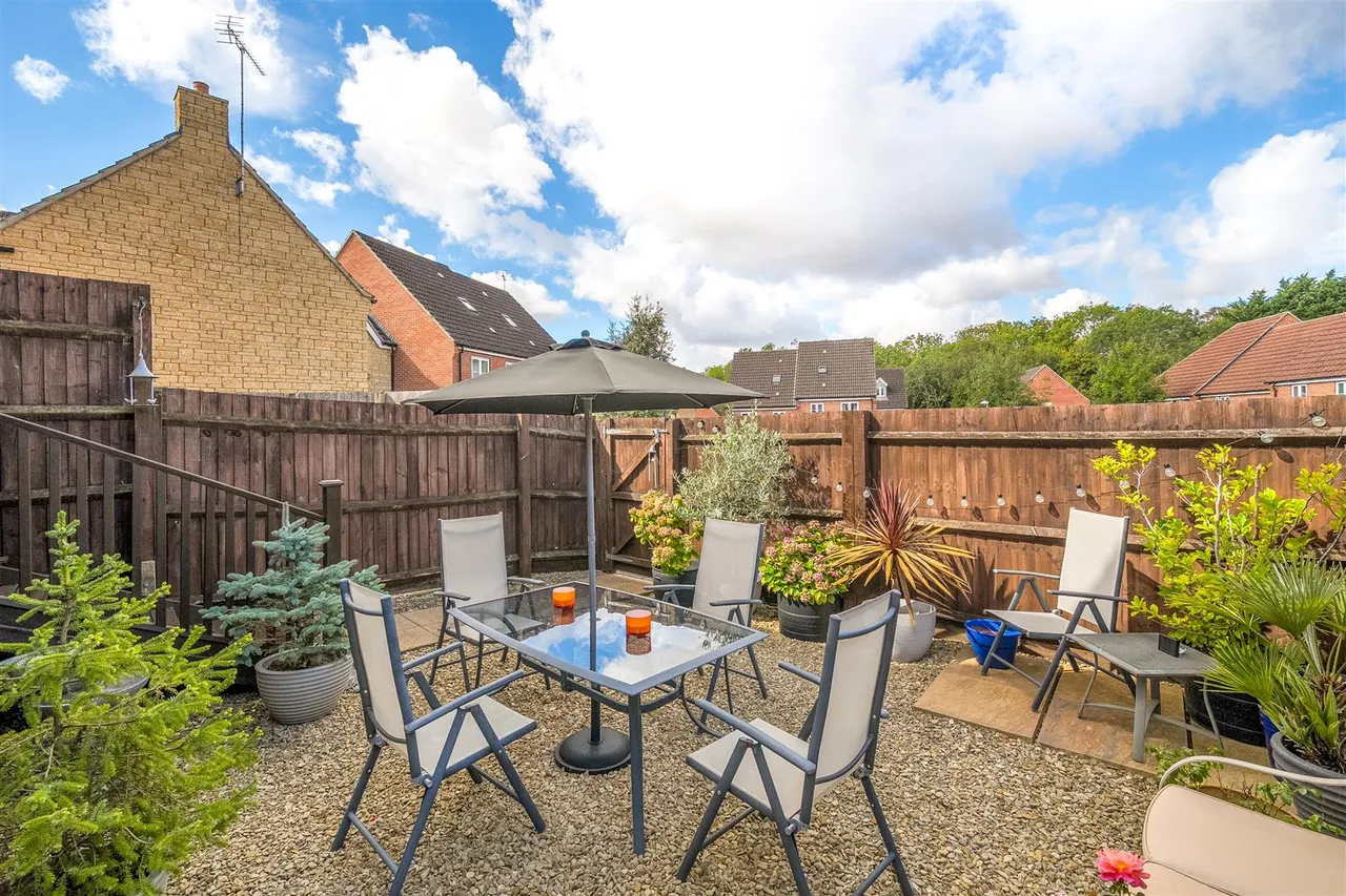Coppice Close, Chippenham, SN15, photo 8