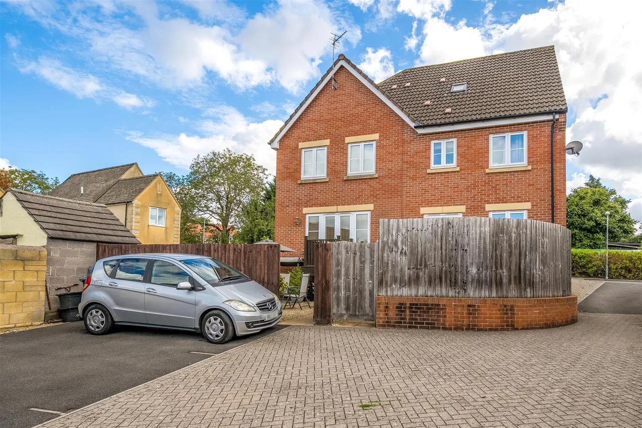 Coppice Close, Chippenham, SN15, photo 16