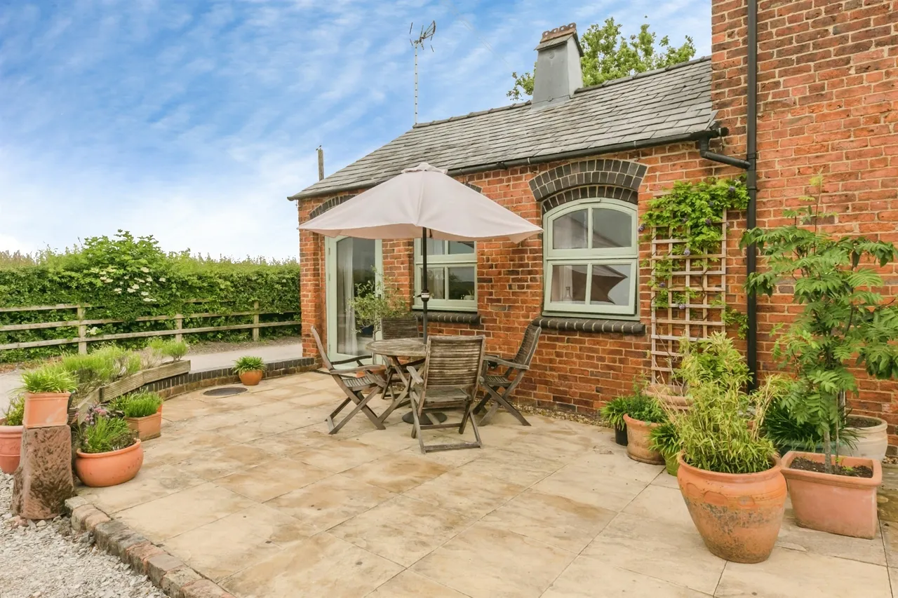 Cherry Lane, Cheadle, Stoke-On-Trent, photo 9
