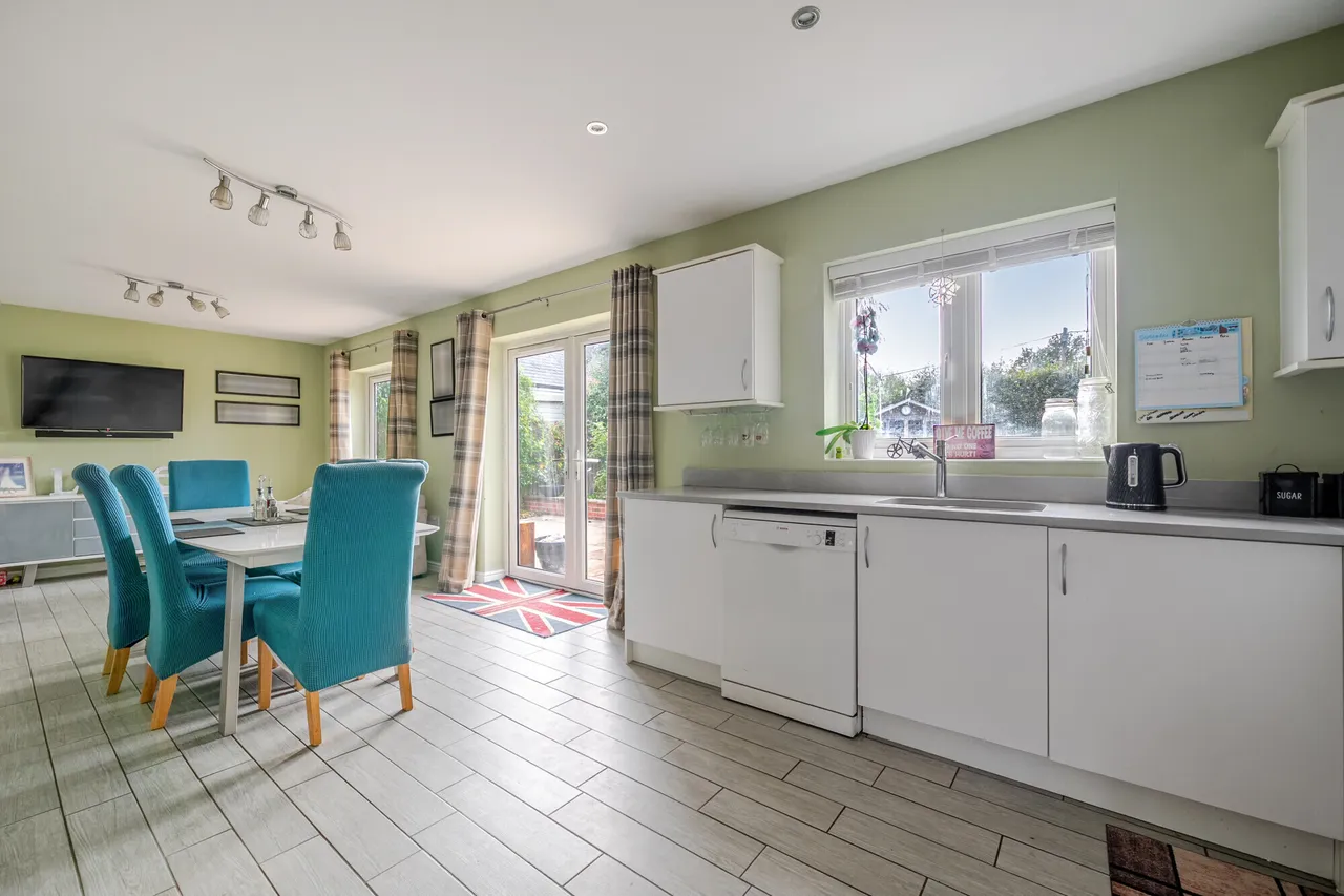 Bourne Way, Burbage, SN8, photo 4