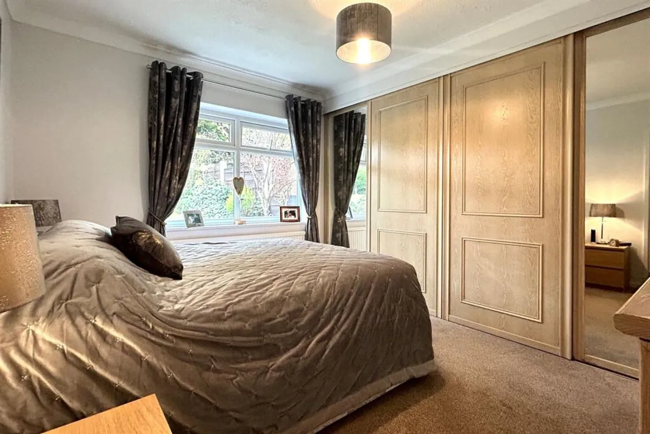 Styal Road, Cheadle, photo 7