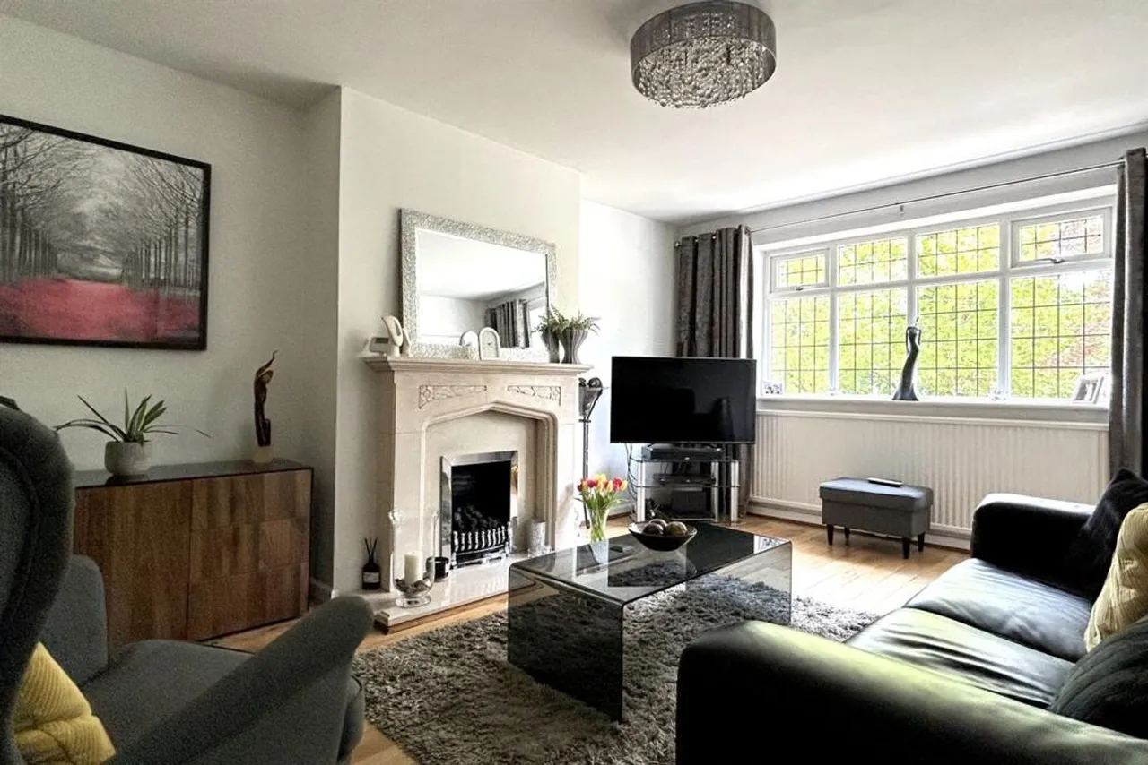 Styal Road, Cheadle, photo 2