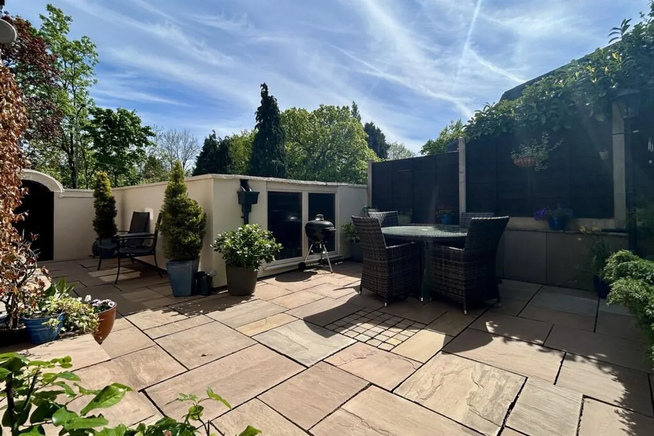 Styal Road, Cheadle, photo 22