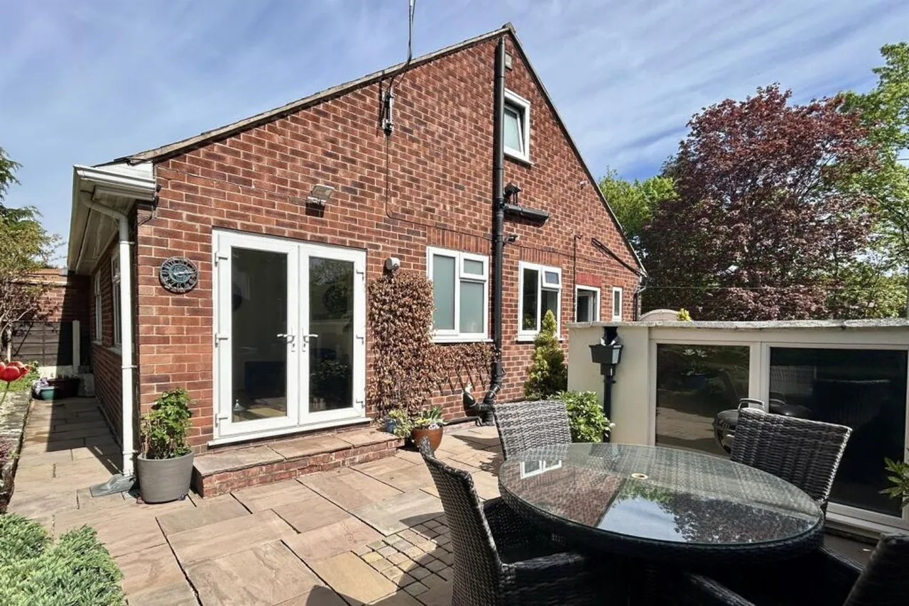 Styal Road, Cheadle, photo 17