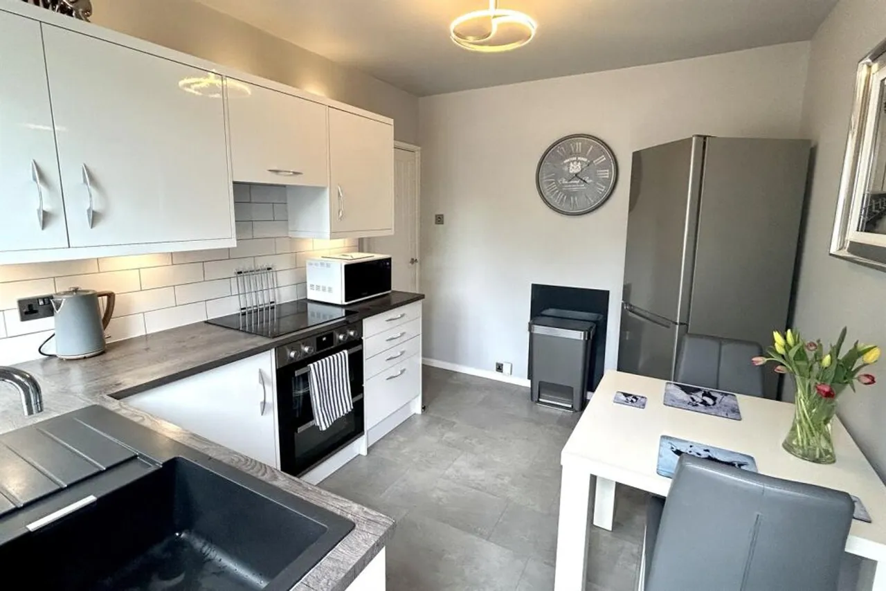 Styal Road, Cheadle, photo 5