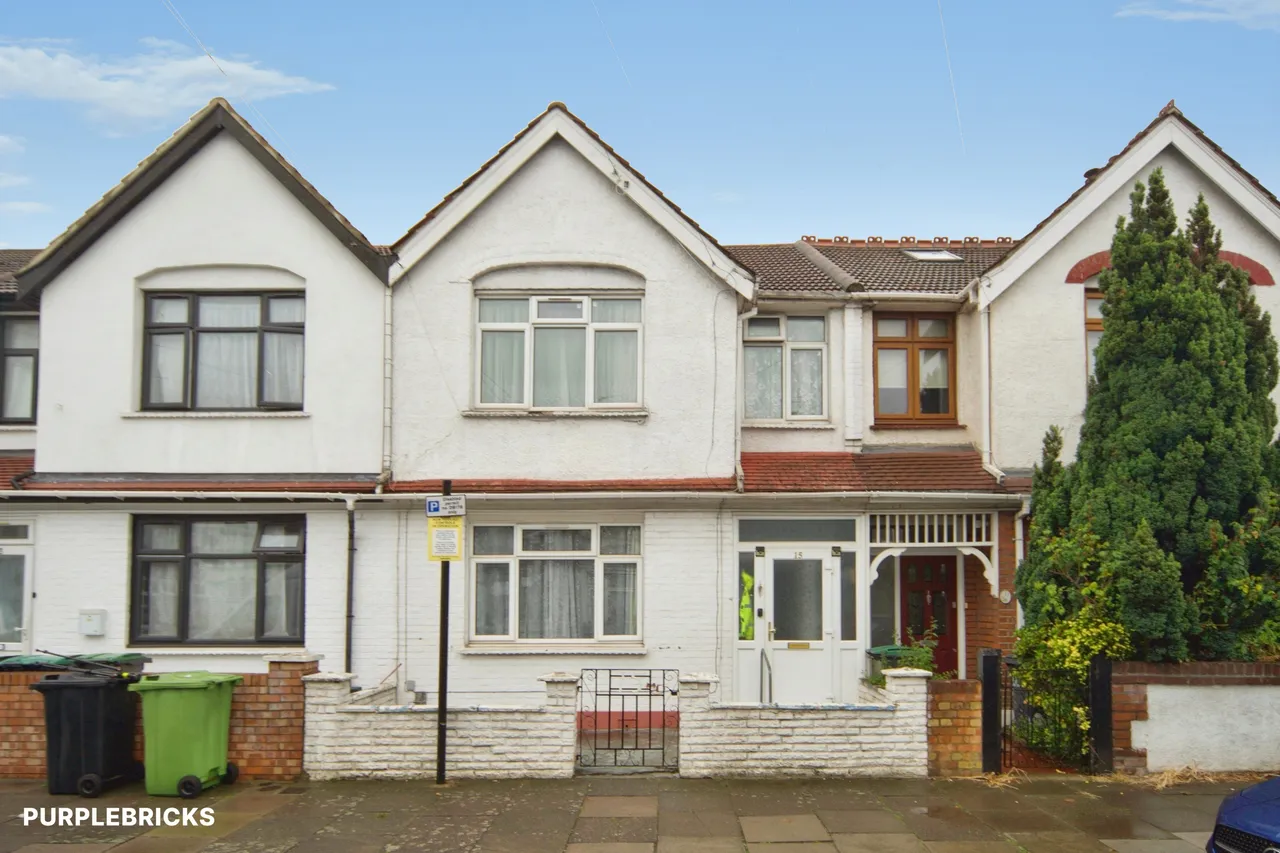 3 bed house for sale, Boreham Road, London, N22