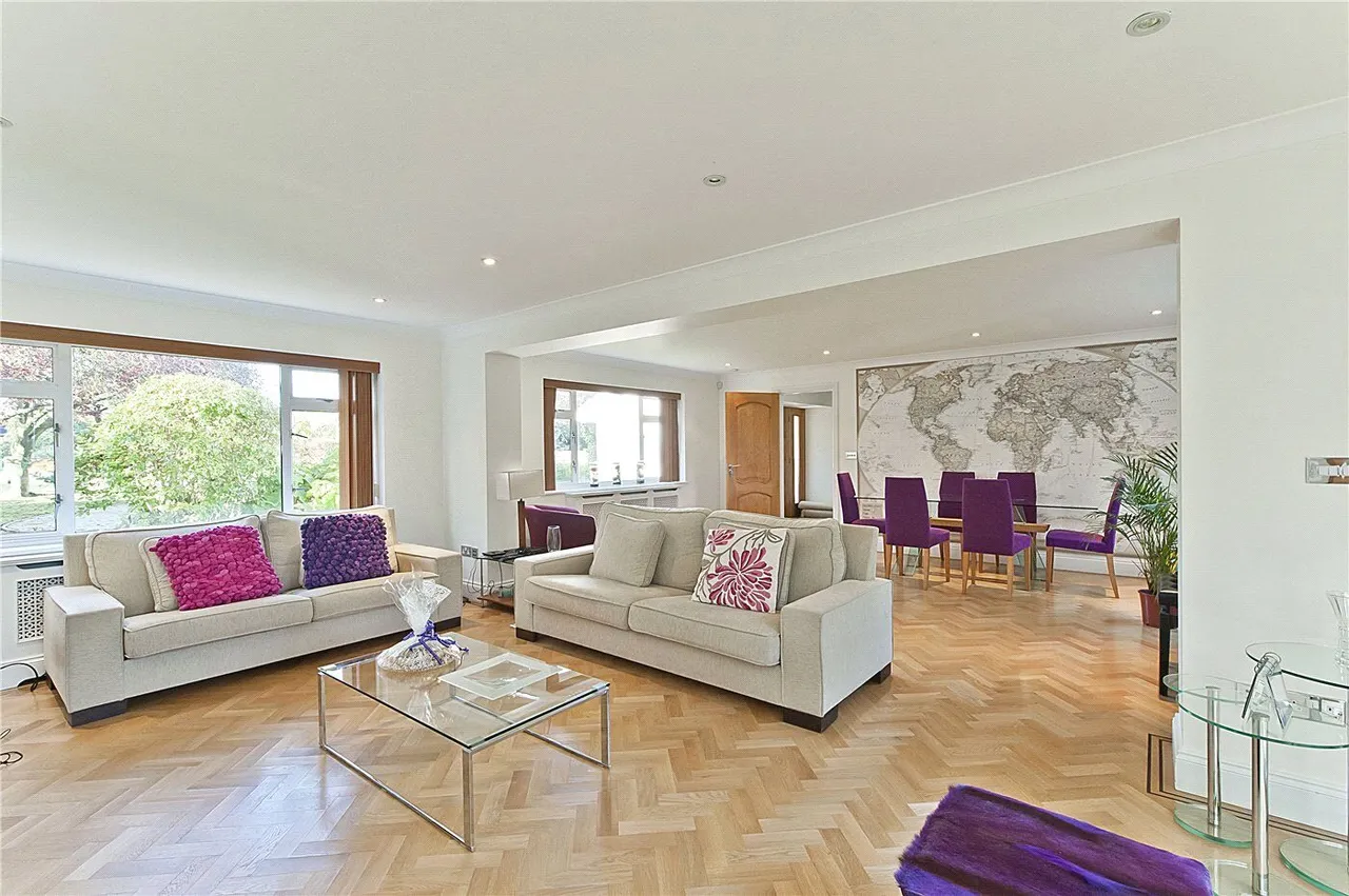The Paddocks, Weybridge, KT13, photo 5