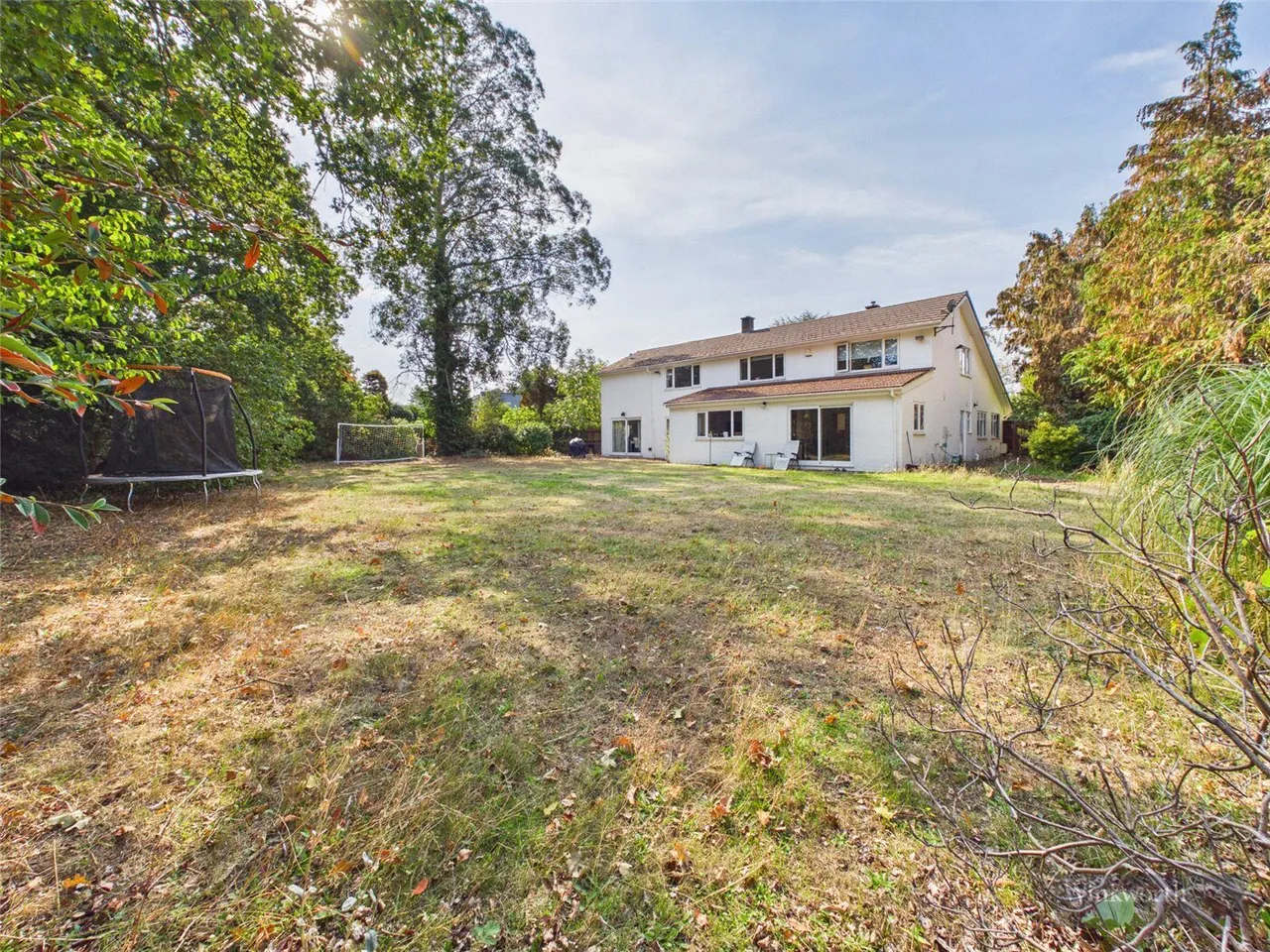 The Paddocks, Weybridge, KT13, photo 10