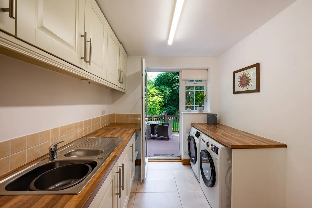 Park Drive, Little Aston, B74, photo 21