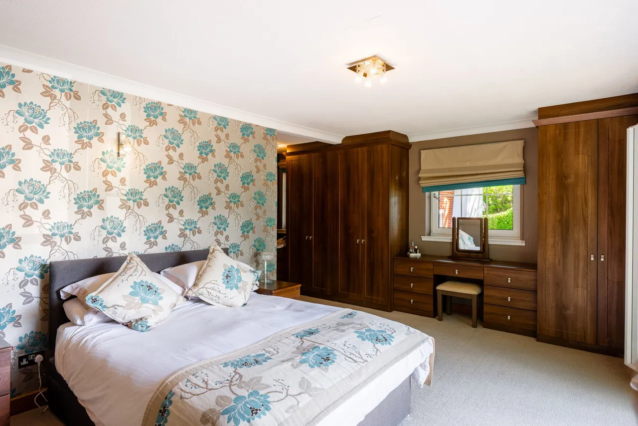 Park Drive, Little Aston, B74, photo 31