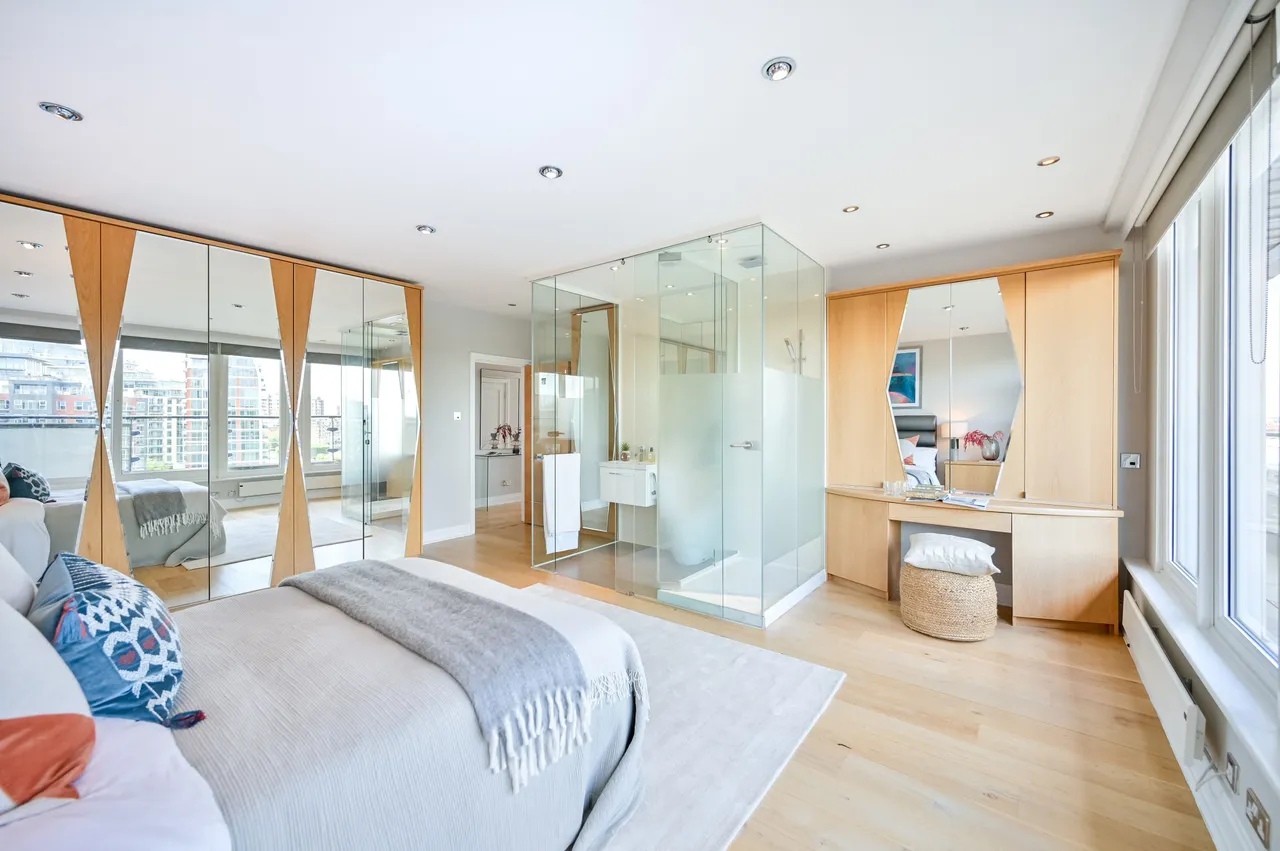 117 Dolphin House, Riverside West, Smugglers Way, London, photo 3