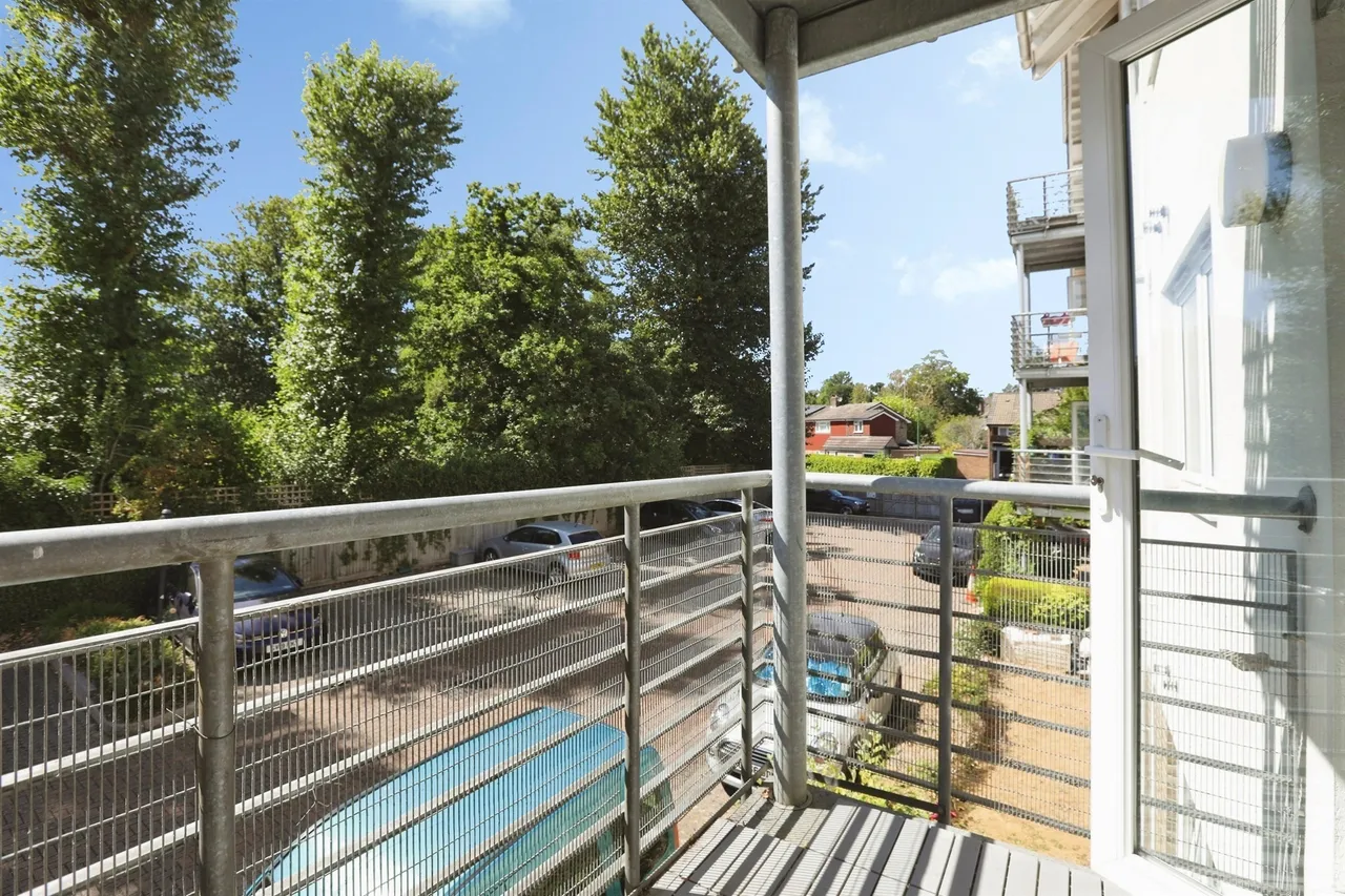 Harlands Road, Haywards Heath, RH16, photo 4