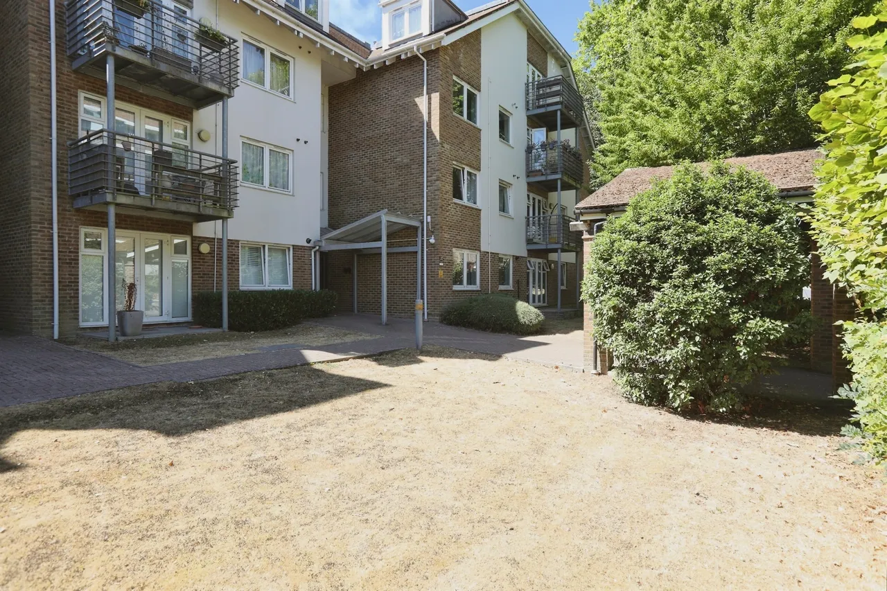 Harlands Road, Haywards Heath, RH16, photo 2