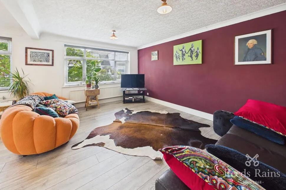 Bryn Avenue, Kinmel Bay, Conwy, LL18, photo 3