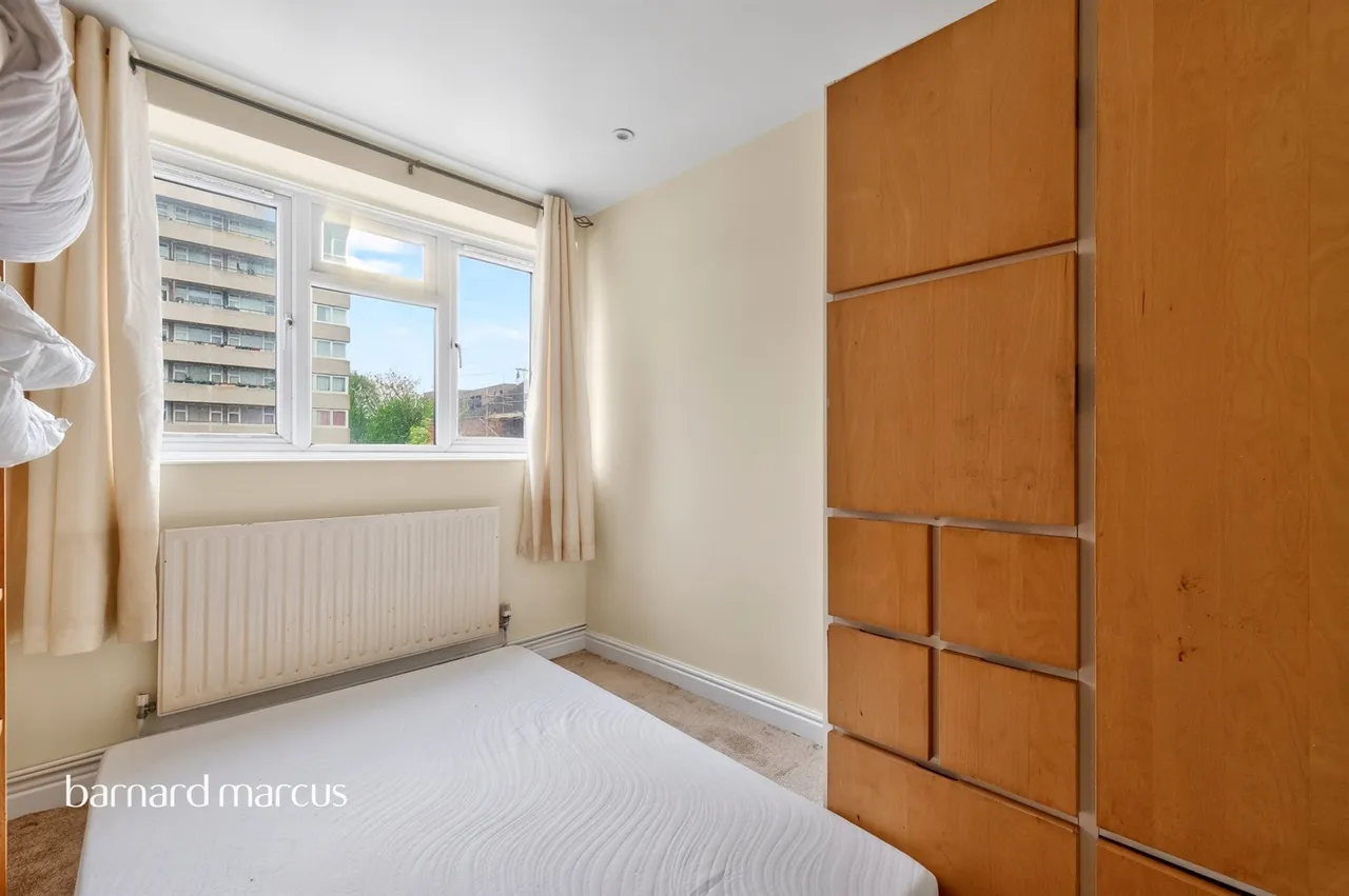 Hazelhurst Road, London, photo 5