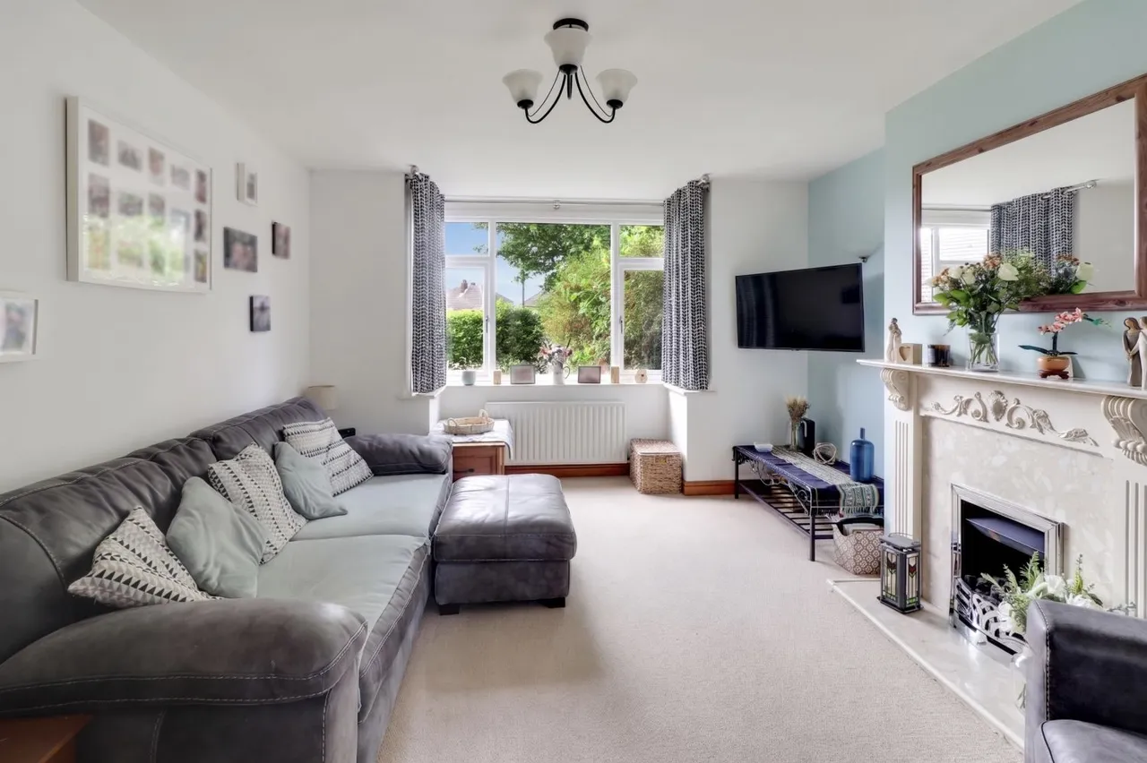 Montague Crescent, Garforth, LS25, photo 2