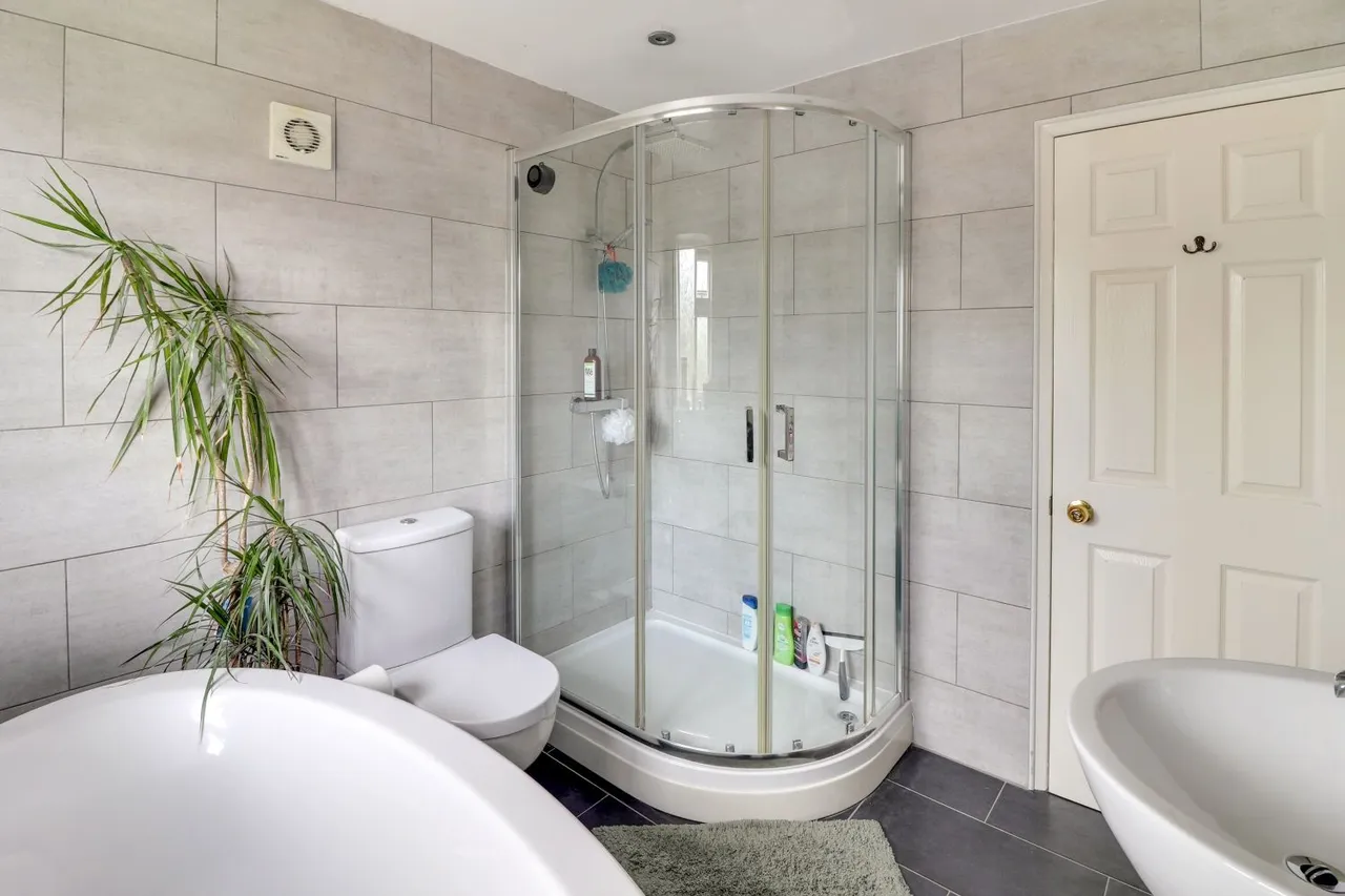 Montague Crescent, Garforth, LS25, photo 19