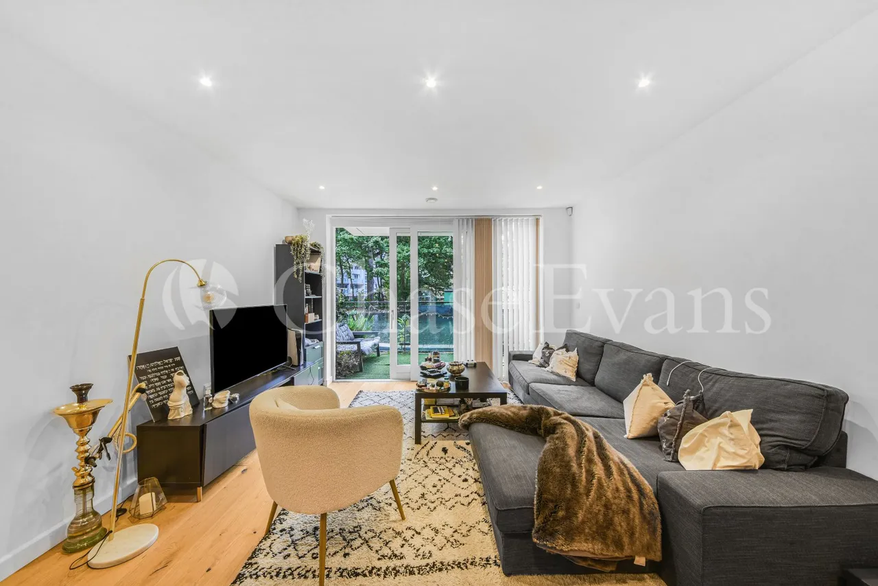 Waterfront Apartments, Amberley Road, Maida Vale, London, W9, photo 3