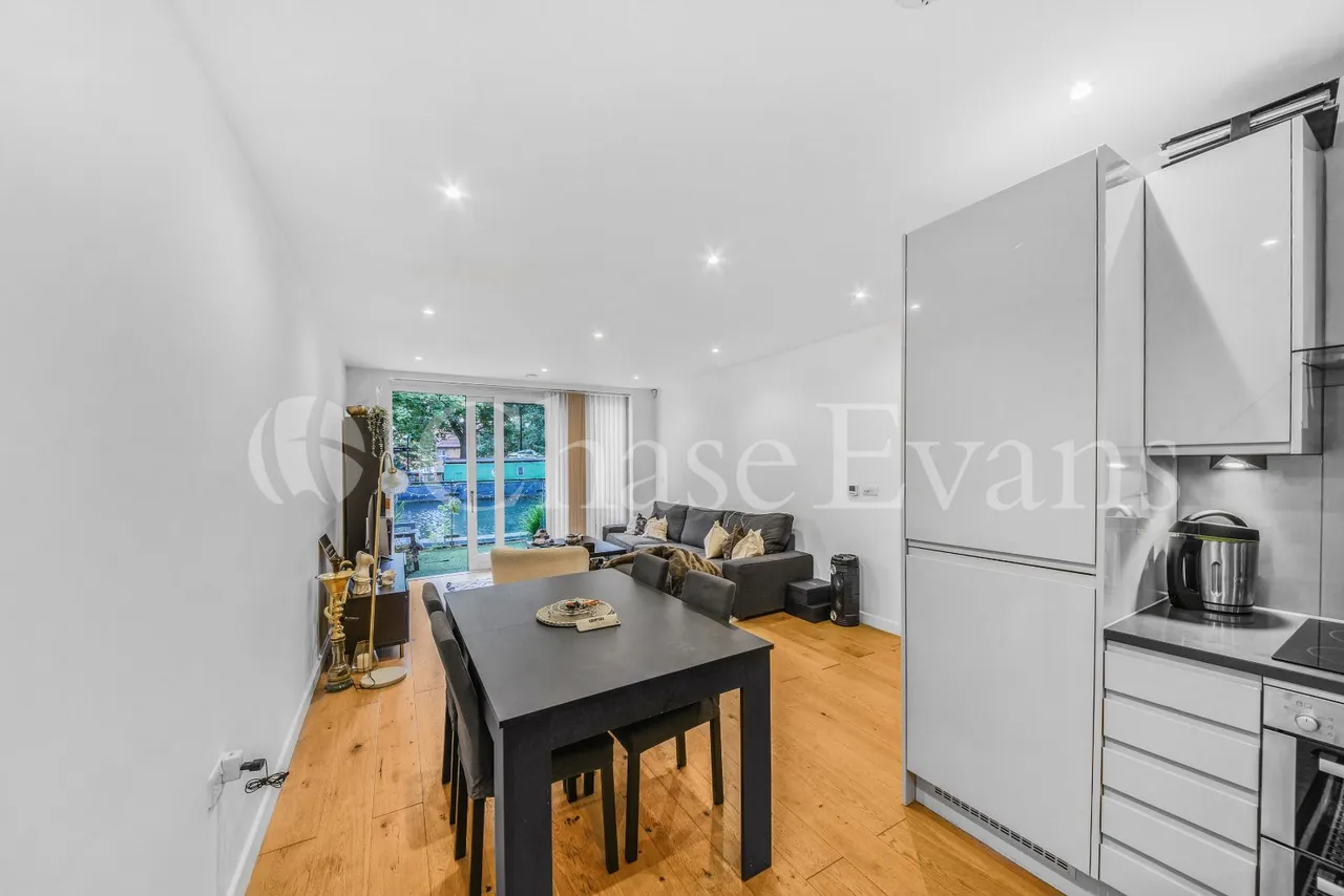 Waterfront Apartments, Amberley Road, Maida Vale, London, W9, photo 5