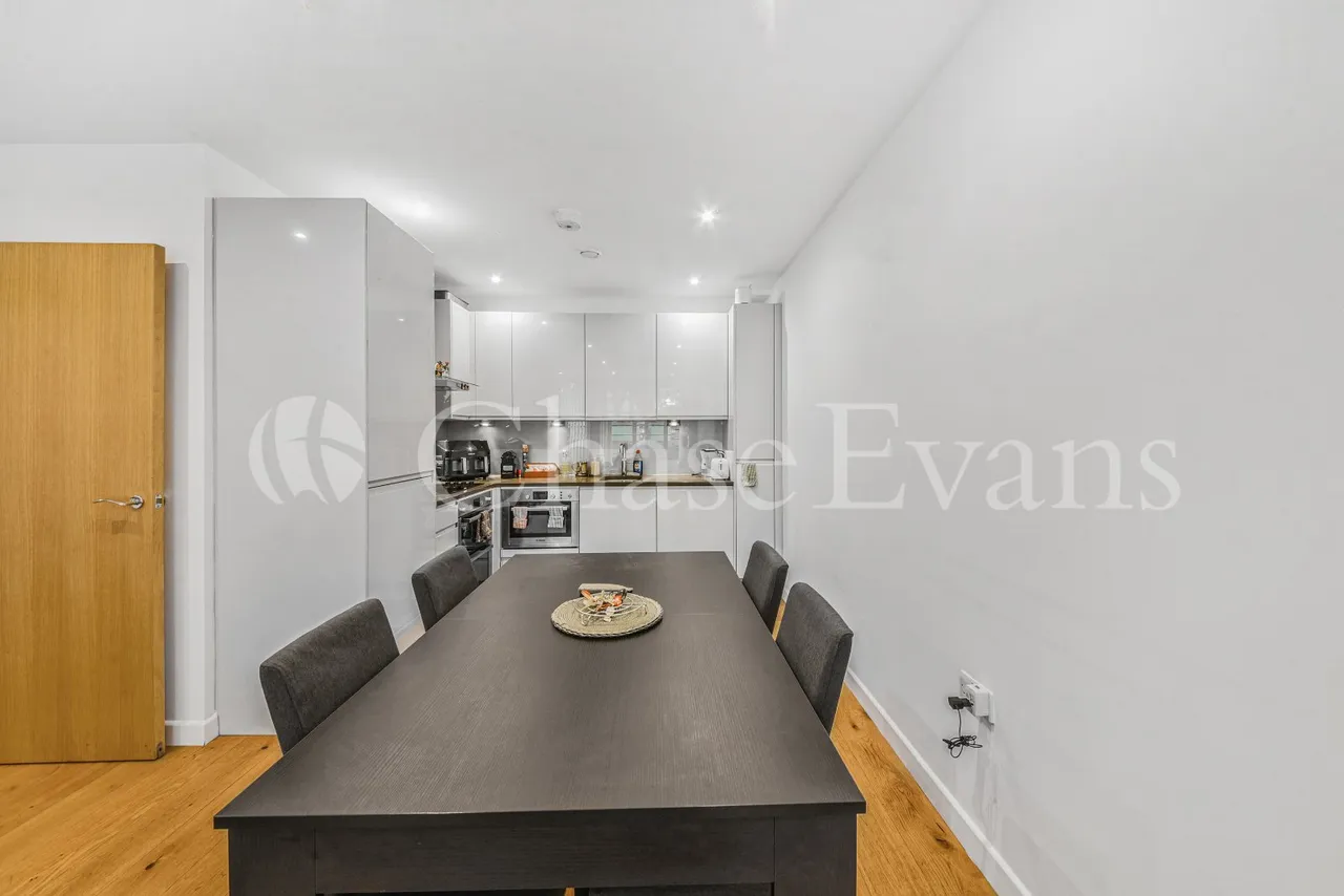 Waterfront Apartments, Amberley Road, Maida Vale, London, W9, photo 4