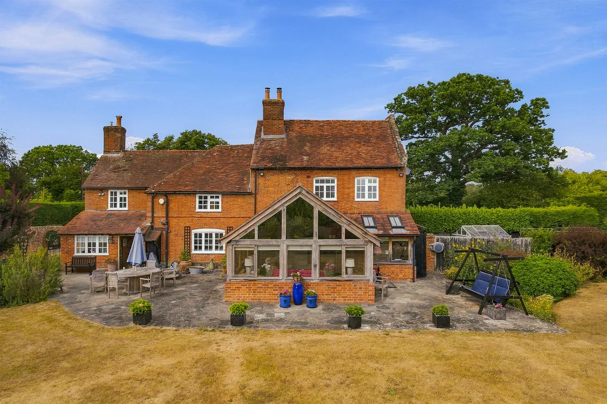 New Road, Little London, RG26, photo 28