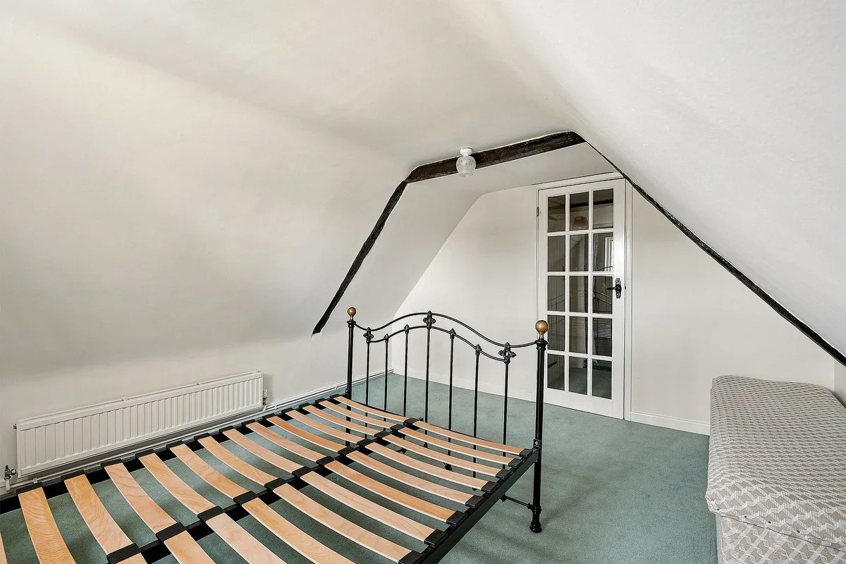 New Road, Little London, RG26, photo 17