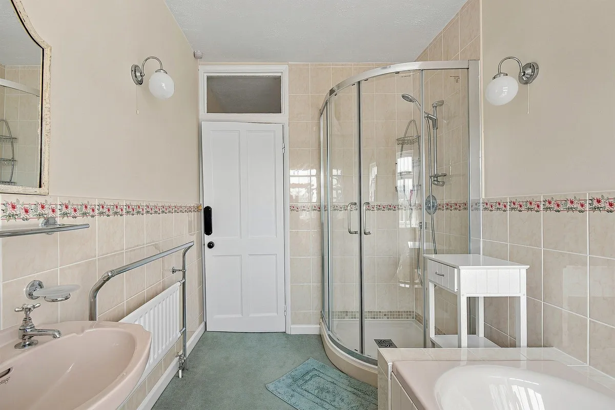 New Road, Little London, RG26, photo 20